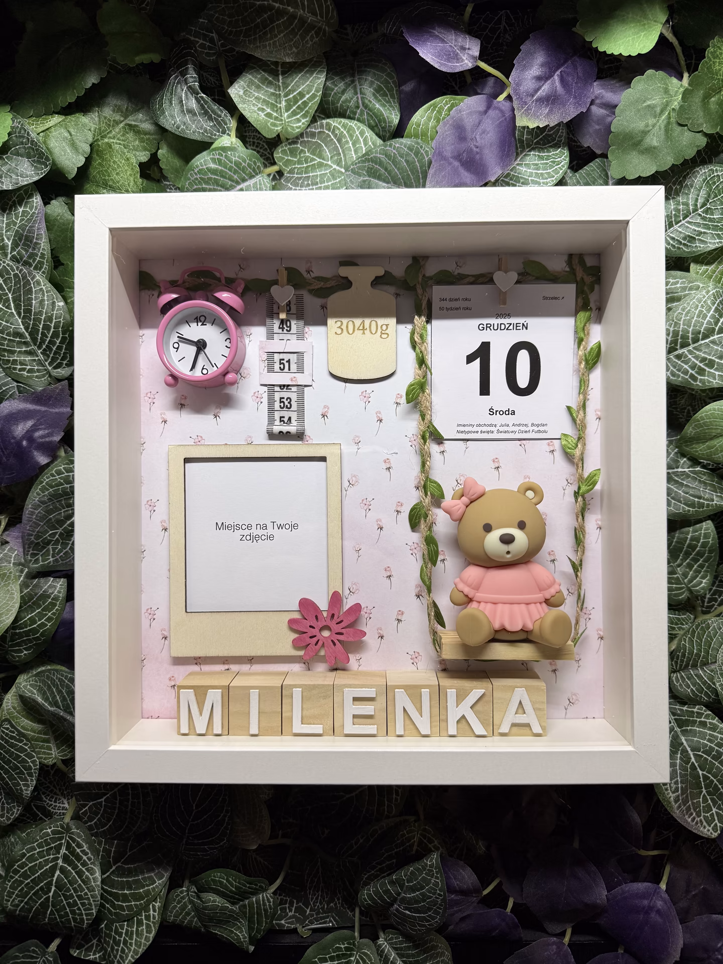 Metryczka z misiem na huśtawce i zdjęciem